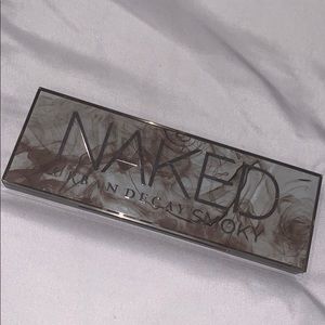 Urban Decay Naked Smoky Palette